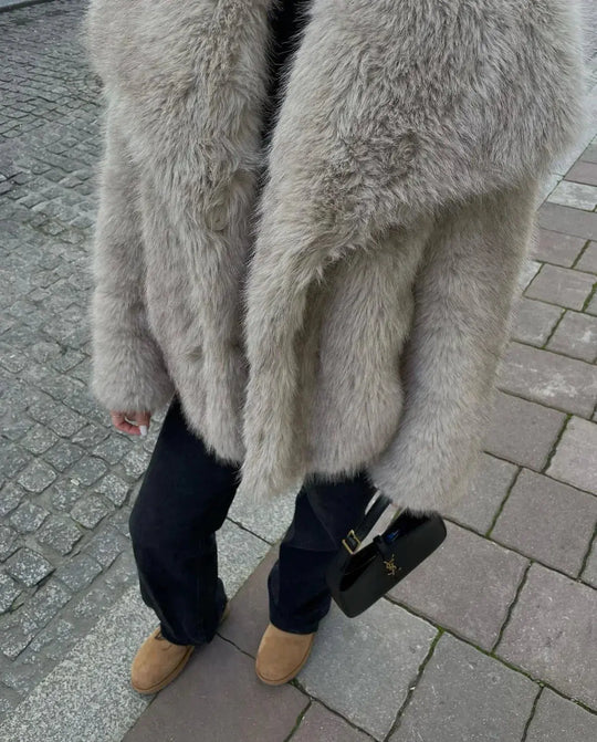 Vanessa - Elegante Korte Bont Winterjas