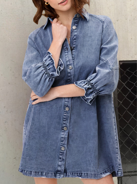 Yara – Denim jurk met lange mouwen en een urban stijl