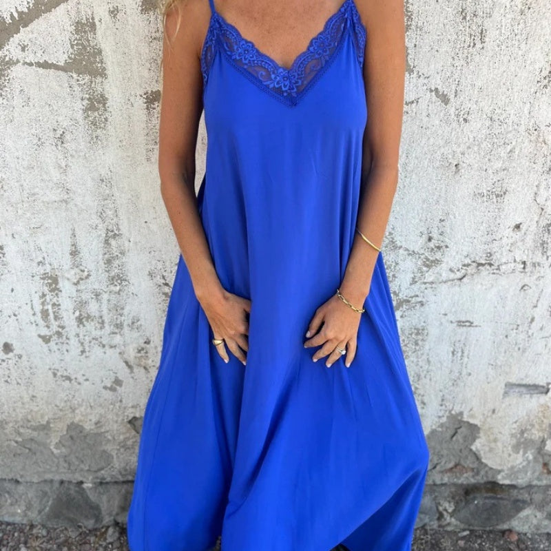 Daphne - Elegante Satijnen Jurk met Kant